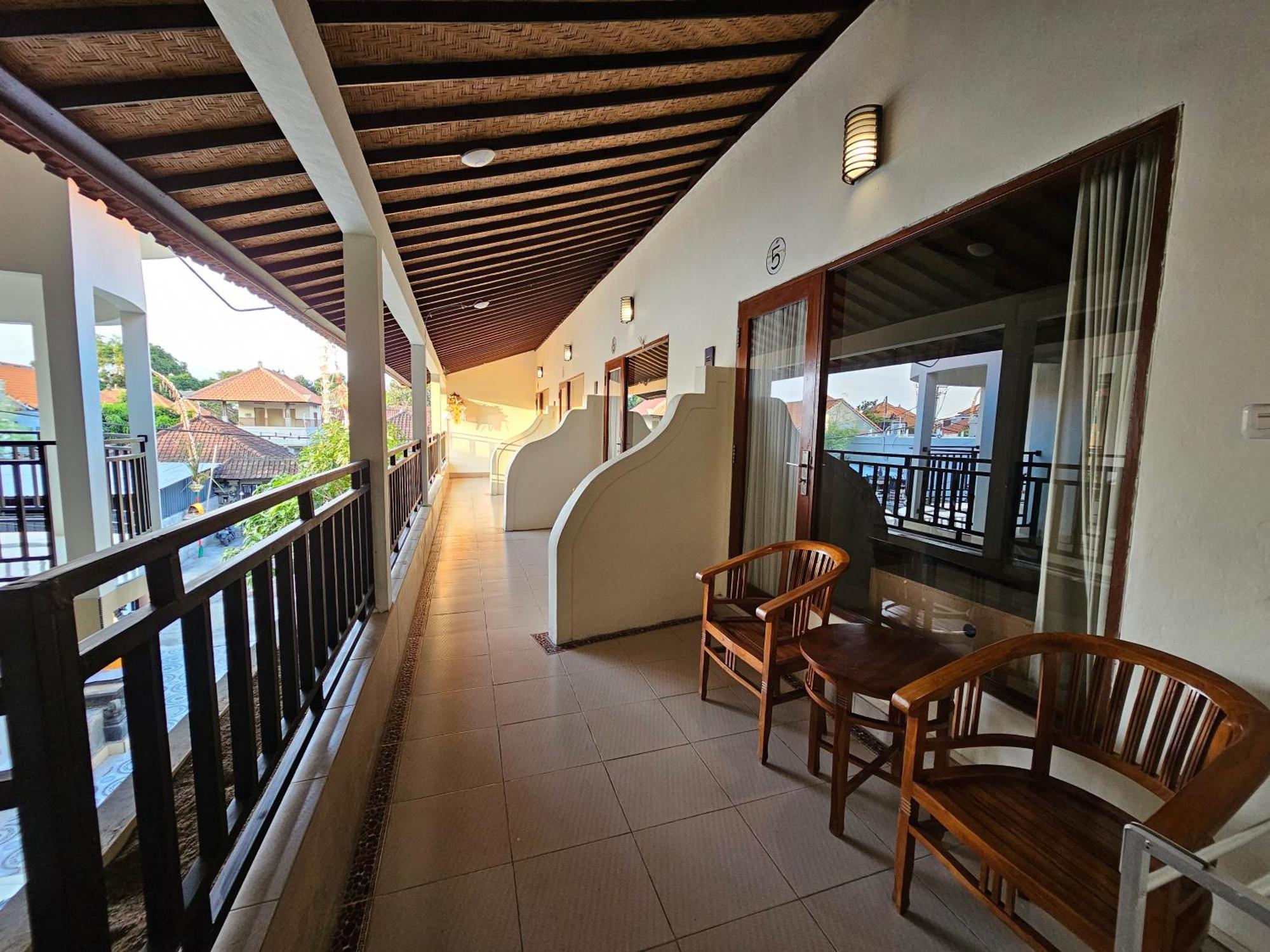 Tegalsari Guest House Canggu מראה חיצוני תמונה